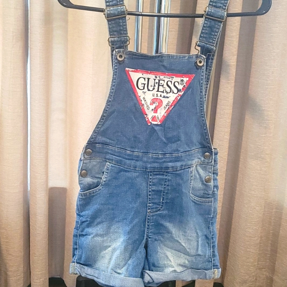 GUESS Short Jumper